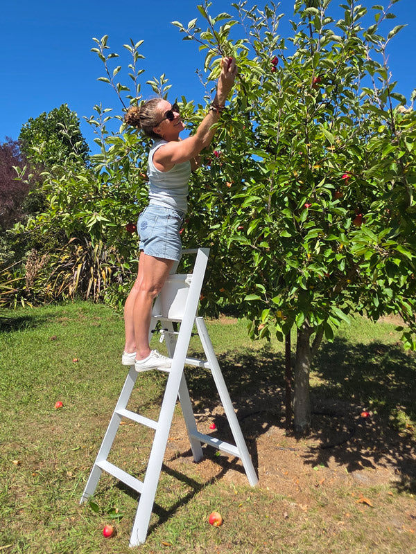 Luicano step stool for picking apples